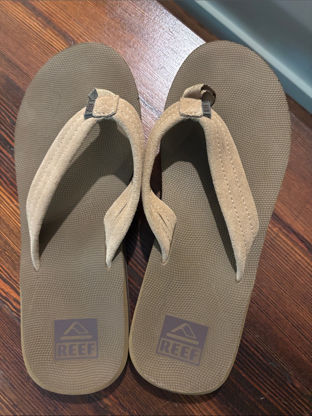 Reef Men's Tan Suede Flip Flop Sandals